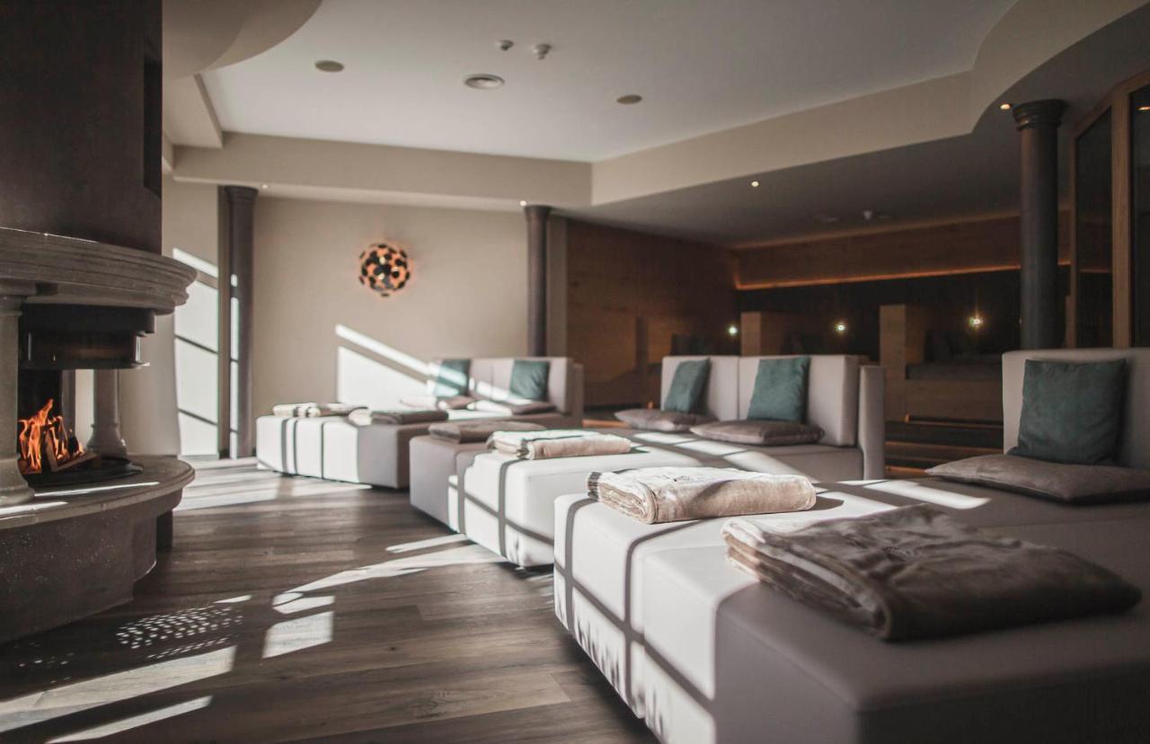 Majestic - Unique Spa Resort Brunico Eksteriør billede
