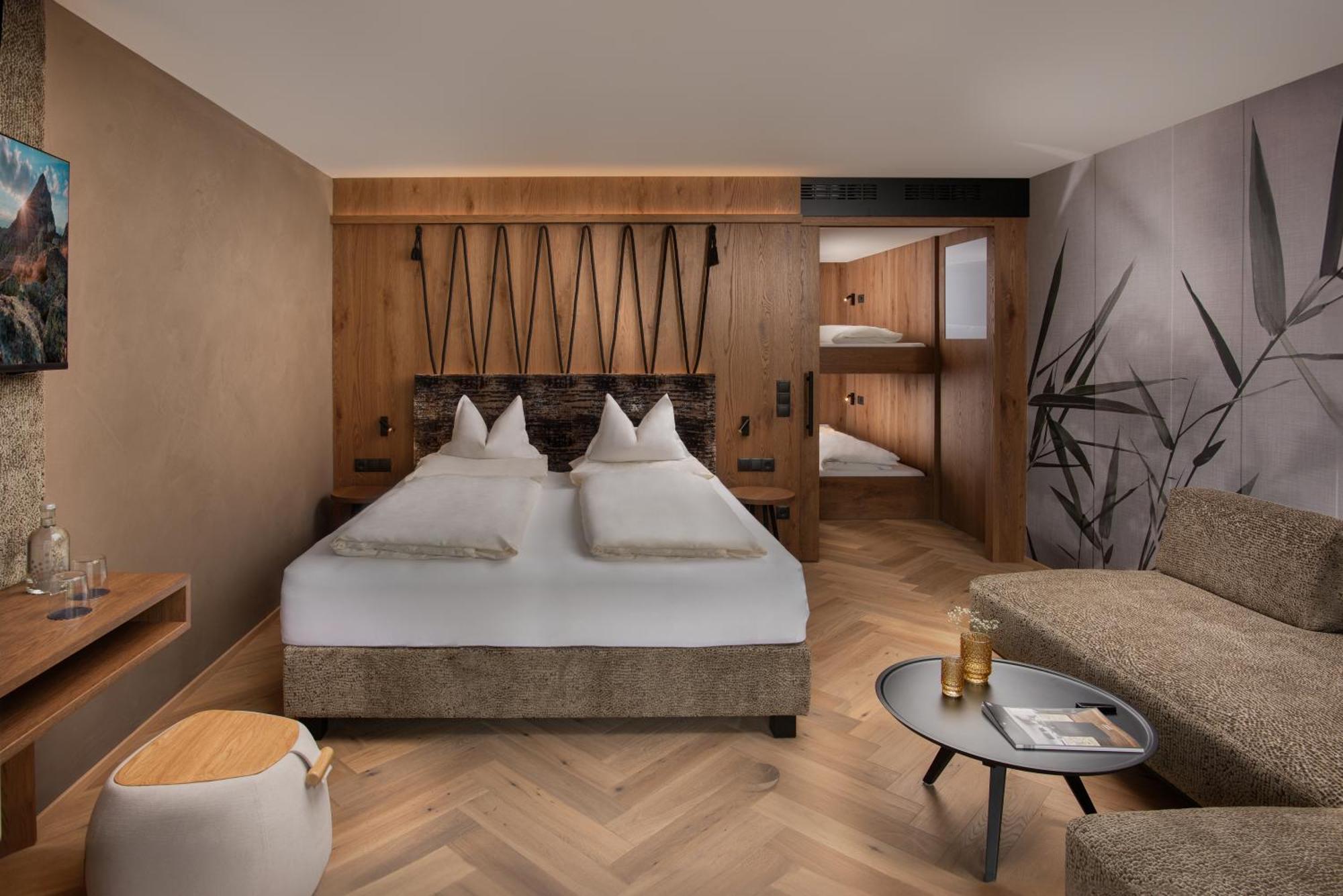 Majestic - Unique Spa Resort Brunico Eksteriør billede