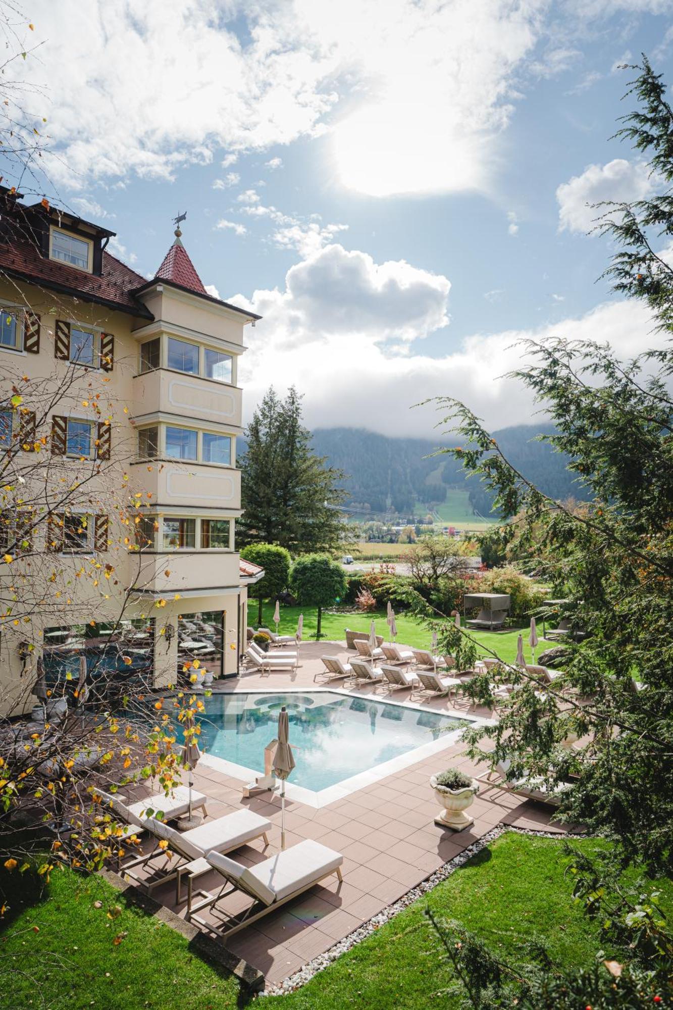 Majestic - Unique Spa Resort Brunico Eksteriør billede